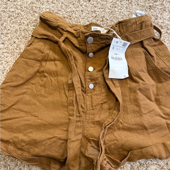 Zara Tan Shorts - Picture 1 of 4
